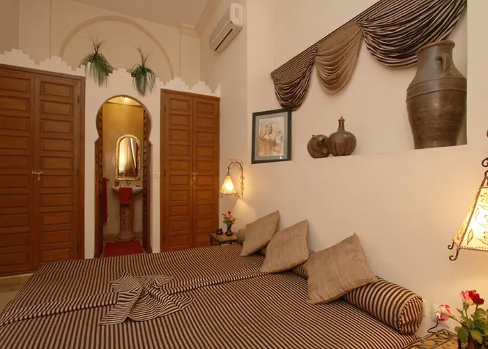 Riad Amina